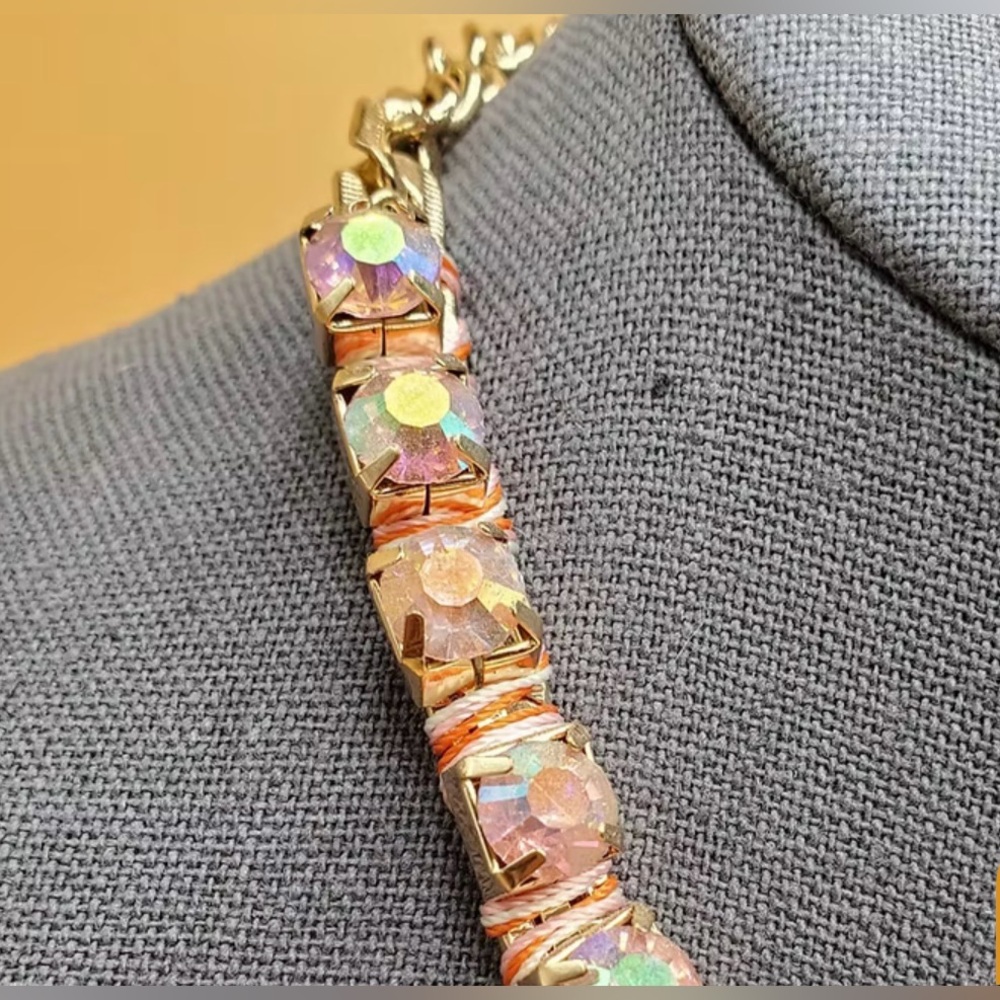 BETSEY JOHNSON Limited Edition RARE Oversized Pineapple Necklace & Earrings NWT - Picture 4 of 16